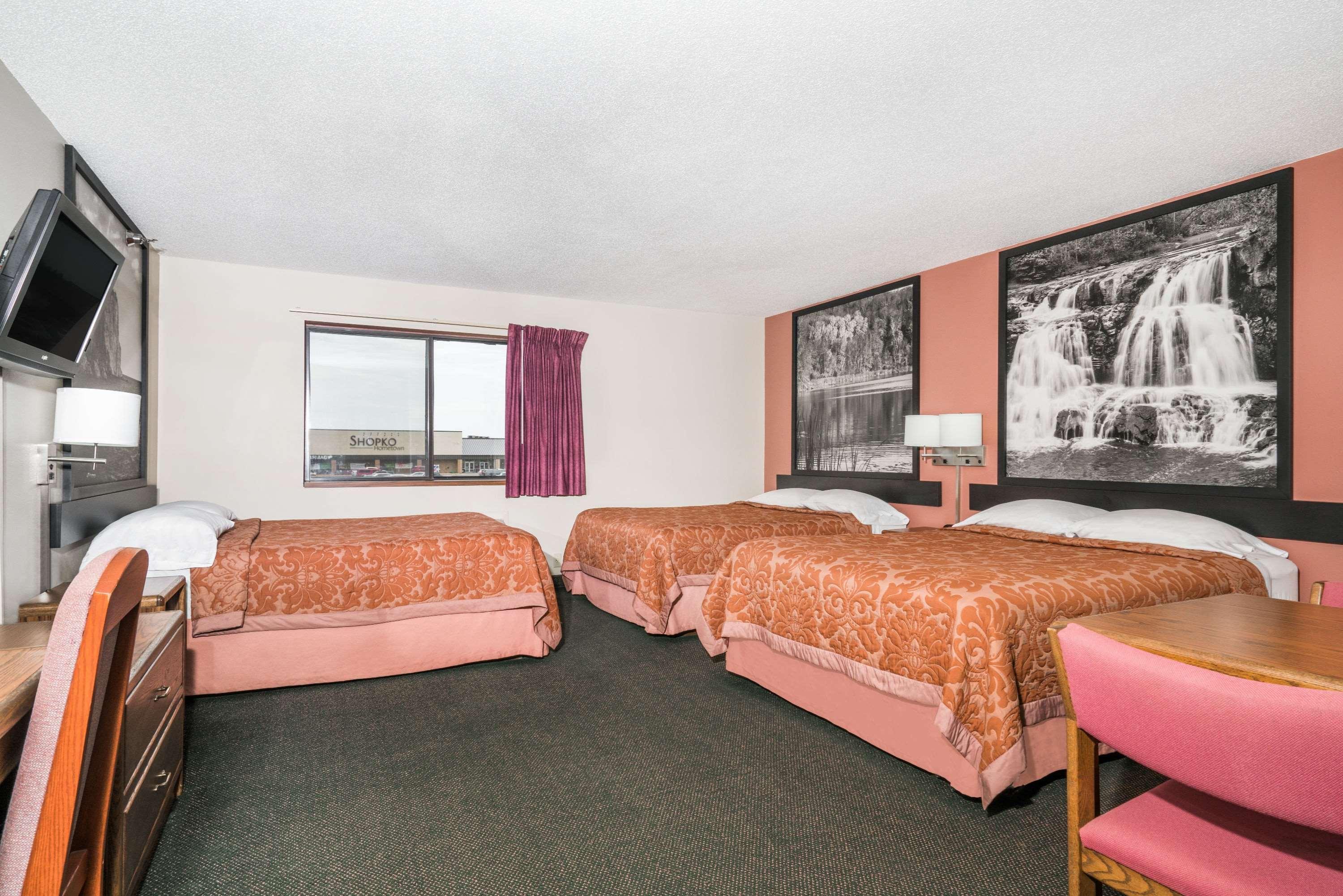Super 8 By Wyndham Perham Hotel Exterior foto